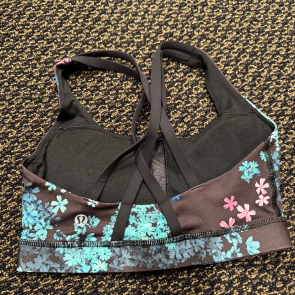 Lululemon Sports Bra Size 4